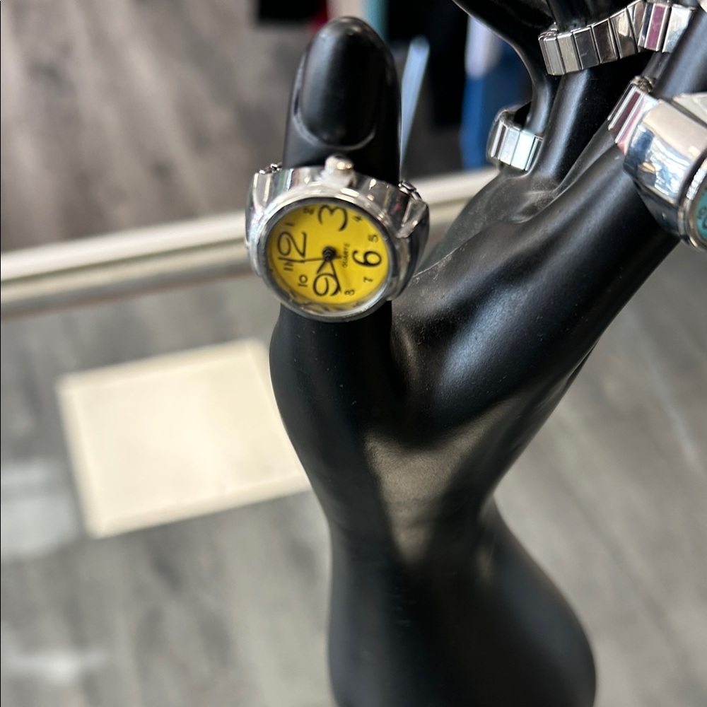 Silver and Yellow Ring 💍 Watch